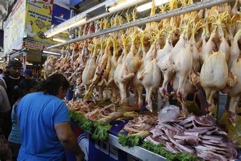 Midagri Comercializaci N Del Pollo Crece En Mercados De Lima