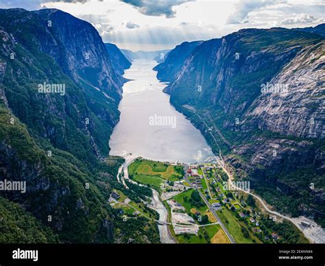 Lysefjord Hi Res Stock Photography And Images Alamy