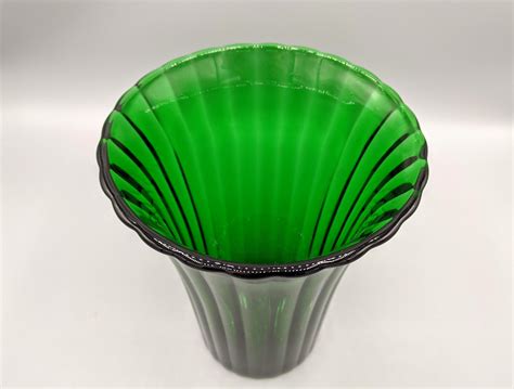 Vintage Green Glass Fluted Vase With Scalloped Rim Napco Etsy