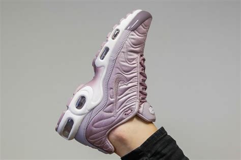 Nike Air Max Plus Satin Pack Sneaker Bar Detroit