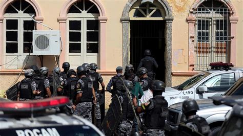 Un Altro Massacro In Un Carcere Brasiliano Almeno Morti In Scontri