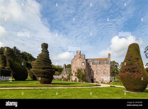 Fingask Castle is a rural wedding venue between Perth & Dundee ...