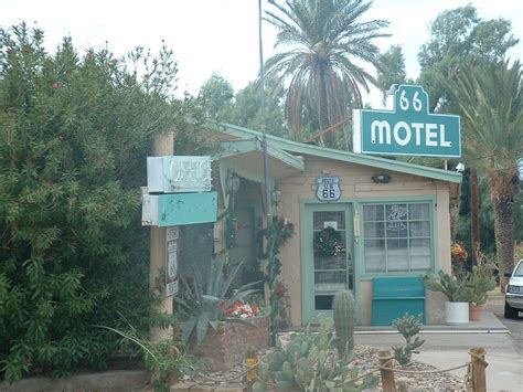 File:Route 66 Motel Needles CA.JPG - Wikimedia Commons