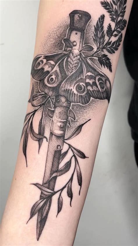 Blade Moth And Fern Tattoo Inspired On Ellie Williams From The Last Of