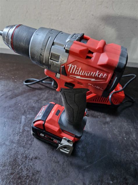 Filetanta cu percuție Milwaukee M18 FPD3 Targoviste OLX ro