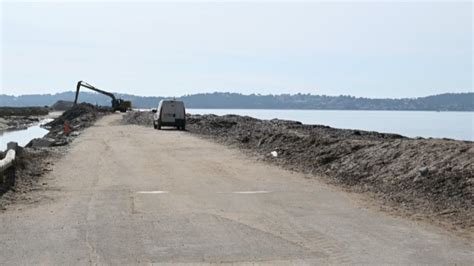 Des travaux pour sauver le tombolo d Hyères menacé par l érosion