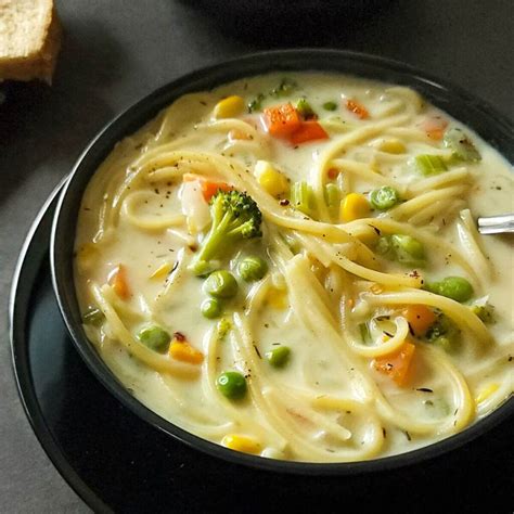 Creamy Vegetable Soup With Noodles