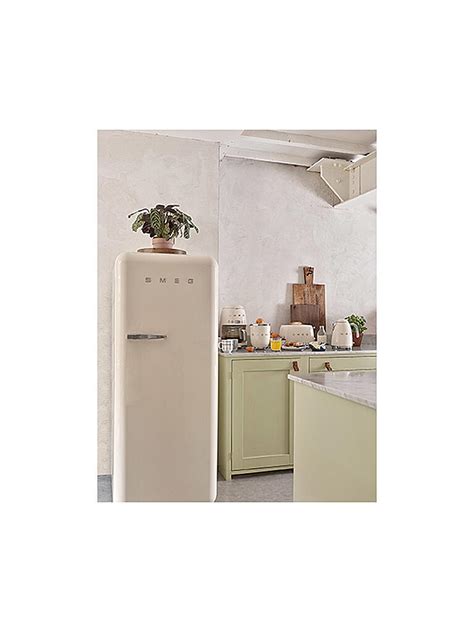 Smeg Wasserkocher S Retro Style L Creme Klf Creu