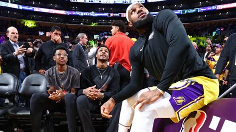 LeBron James reacts to Bronny's score at McDonald's All-American Slam ...