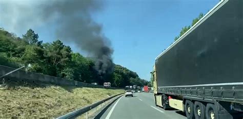 El Incendio De Un Camión Provoca Colas Kilométricas En La Ap 7 En