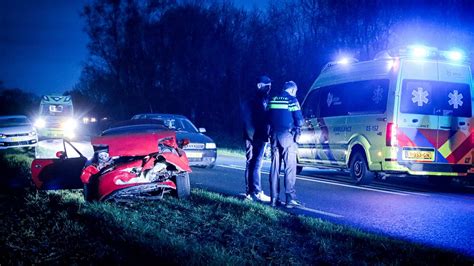 Overstekende Ree N Zorgen Voor Ongeval Met Vier Auto S En Meerdere Gewonden