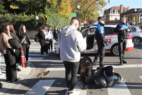 Fotos Herido Un Motorista En Un Accidente De Tr Fico En Gij N El