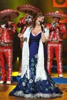 Pin De Connie Beltran En Jenni Rivera Ropa De Estilo Urbano Jenni