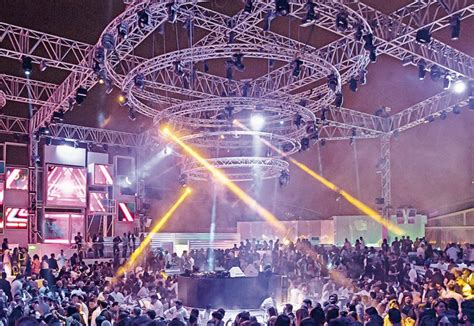 night clubs  riyadh  deep dive   heart  riyadh