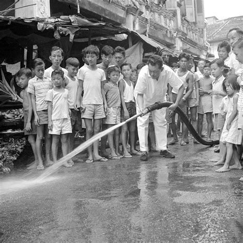 Lee Kuan Yew Founding Father And First Premier Of Singapore Nakkeran