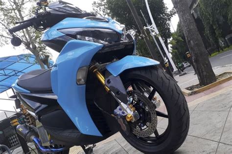 Yamaha Aerox Baru Modif Kaki Kaki Pakai Upside Down Tampilan Keren