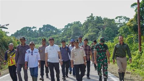 Pembangunan Proyek Strategis Nasional Jalan Trans Enggano Progres Capai