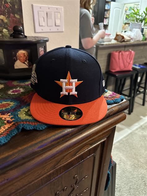 is there an Astros hat that has we want houston on the back of it? : r ...