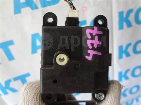 Купить Сервопривод заслонки отопителя Nissan Bluebird Sylphy 2002 477 ...
