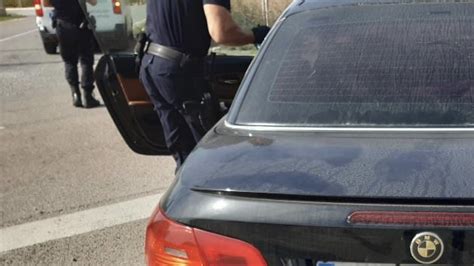 La Polic A Local De Elche Detiene A Dos Hombres Por Un Delito Contra La