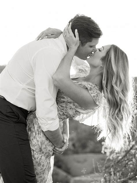 Fashion Forward Enchanted Rock Engagement Photos Lucy Struve