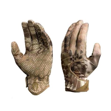 Top Best Duck Hunting Gloves Reviews In Catch Them Easy