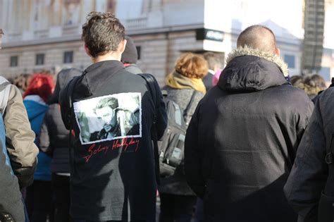 Les temps forts de l hommage populaire à Johnny Hallyday