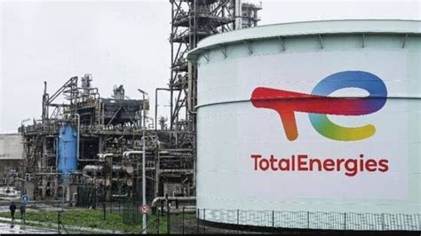 Adani Green Completed Joint Venture With Totalenergies And Raised 300