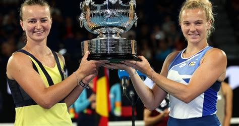 Women's doubles: Czech mates Krejcikova and Siniakova repeat the feat | AO