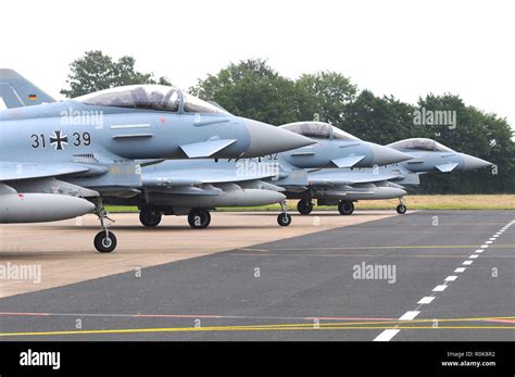 La Fuerza A Rea Alemana Eurofighter Ef Leer Para Despegar