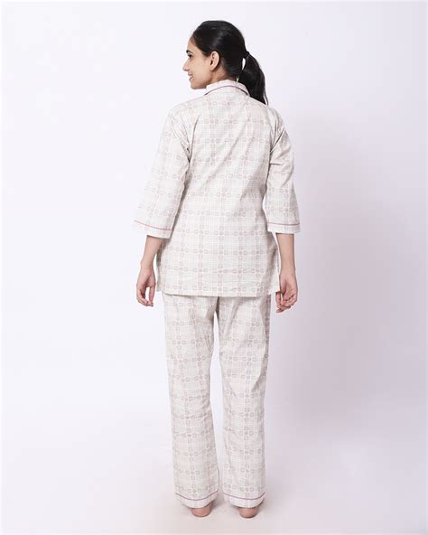 Checks Women Pyjama Set Sleepytots