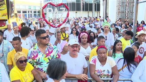 Caminhada Dos Terreiros Tem Pedido De Respeito E Homenagem A V Timas Da