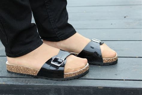 Pin Von Daniel Davidson Auf Birkenstock Birkies Strumpfhosen Füße