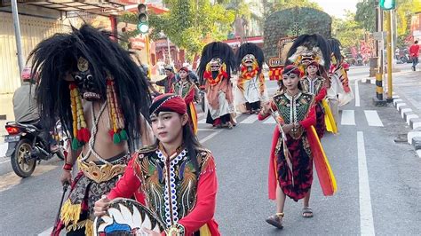 Arak Arakan Barongan Blora Pecutan Dan Reog Ponorogo Singo Kubro Youtube