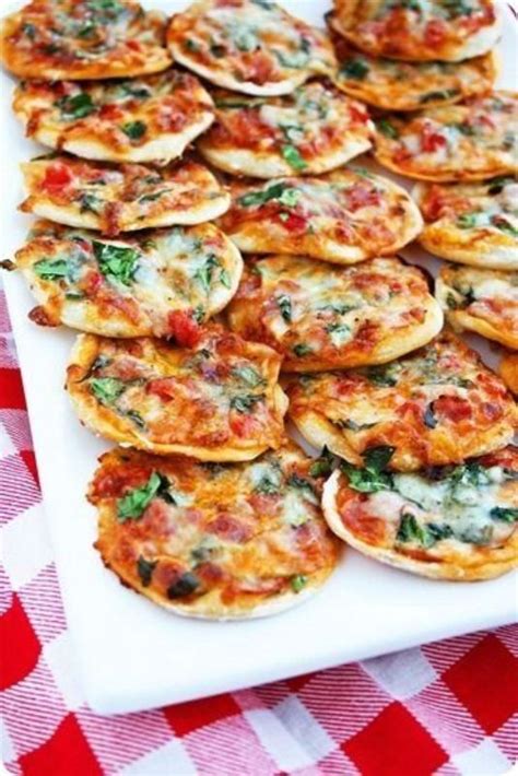 Fun Ways To Organize A Pizza Bar At Your Wedding Weddingomania