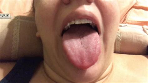 Sticking Tongue Out 9 30 20 Laila Variety Fetish Clips Clips4sale