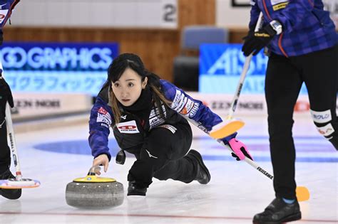 【カーリング】ロコ・ソラーレ藤沢五月「転ばないように意識した」第6eにはスーパーショットも スポーツ写真ニュース 日刊スポーツ