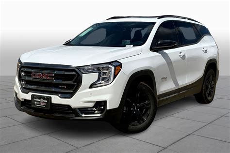 New 2024 GMC Terrain AT4 Sport Utility in Houston #RL123988 | AcceleRide