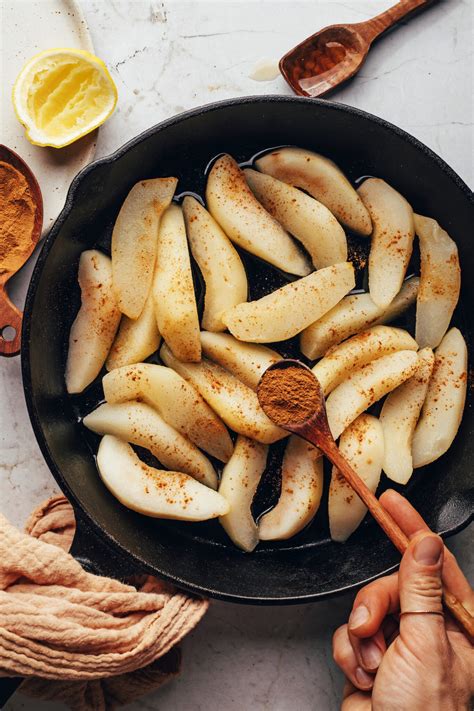 Caramelized Spiced Pears 8 Minutes Minimalist Baker