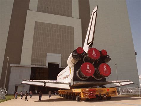 Шаттл скачать фото обои для рабочего стола (картинка 1 из 2)