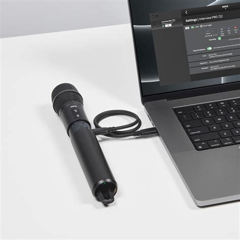 RODE INTERVIEWPRO WIRELESS HANDHELD CONDENSER MICROPHONE BIGCamera