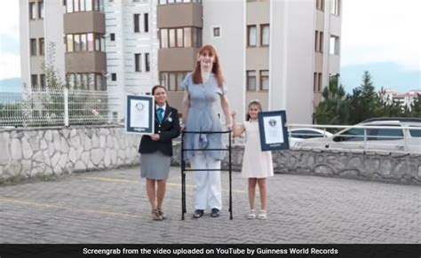 World's Tallest Woman Breaks Three More Guinness World Records (2023)