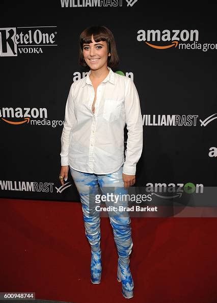 Actress Hannah Dunne Attends Amazons Fall 2016 Comedy Tv Series