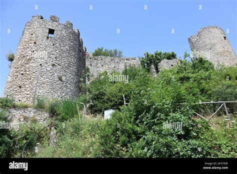 Mercato San Severino Torri Della Seconda Cinta Muraria Del Castello