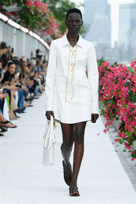 Michael Kors Rtw Spring 2024 Photos