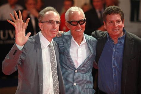 Πέθανε ο Τζιμ Έιμπραχαμς δημιουργός των ταινιών Airplane και Naked Gun Μετέτρεψε τη σάτιρα σε