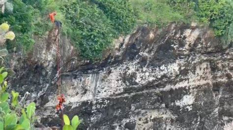 Seorang WNA Jatuh Dari Tebing Di Nusa Penida Sana Sempat Memegang Kaki