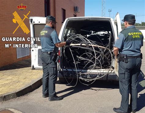 Detenidos Dos Vecinos De Moraleja Por Robar Cerca De 400 Kilos De Cable De Aluminio