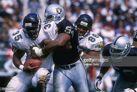 20 Oakland Raiders Anthony Smith Stock Photos, High-Res Pictures, and ...