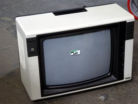 Practical 1980s 1990s Panasonic TC 430G 15 Portable Colour CRT TV